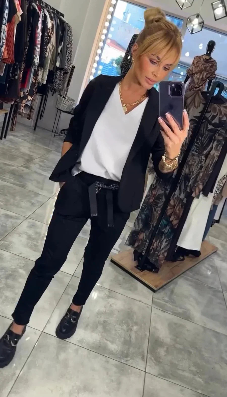 AlvaStockholm™ | Måttsytt Set med Mjuk Blazer och Lätta Joggingbyxor