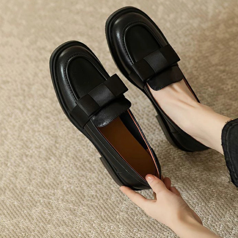 Mary Jane™ | Läderloafers med rosett
