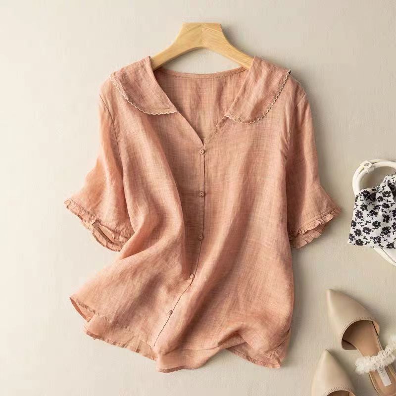 AlvaStockholm™ | Blus med Scallop Trim och Knappar
