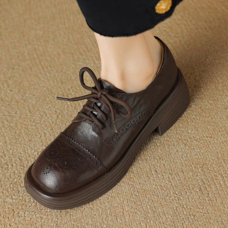 Mary Jane™ | Läder skor med brogue mönster